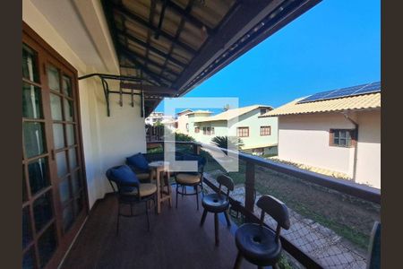 Casa à venda com 3 quartos, 205m² em Camboinhas, Niterói