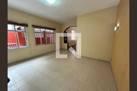 Casa à venda com 3 quartos, 210m² em Santa Rosa, Niterói