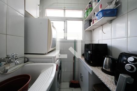 Sala/Cozinha de apartamento para alugar com 2 quartos, 50m² em Vila Paranagua, São Paulo