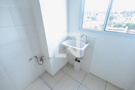 Área de Serviço de apartamento para alugar com 2 quartos, 57m² em Jardim Guanabara, Belo Horizonte