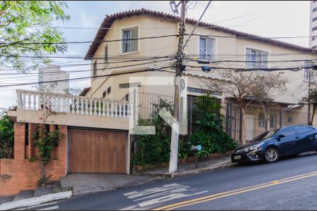 Fachada de casa para alugar com 5 quartos, 218m² em Bosque da Saúde, São Paulo