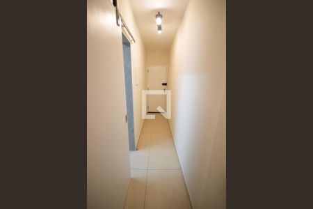 Corredor de apartamento para alugar com 2 quartos, 64m² em Aviação, Praia Grande
