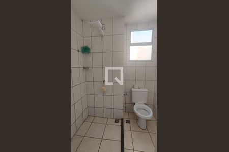 Banheiro de apartamento à venda com 2 quartos, 45m² em Europa, Contagem