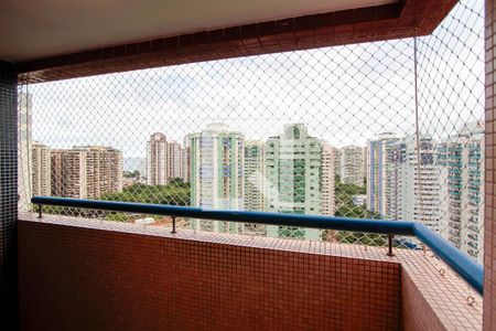 Varanda de apartamento para alugar com 2 quartos, 71m² em Barra da Tijuca, Rio de Janeiro