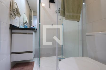 Banheiro de apartamento para alugar com 1 quarto, 26m² em Vila Independencia, São Paulo