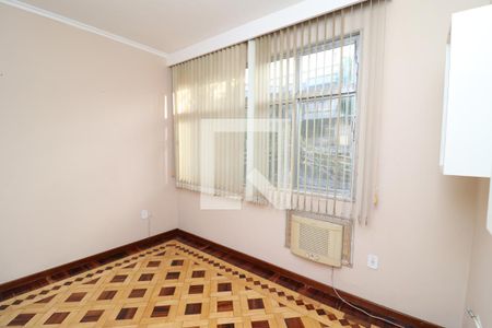 Quarto de apartamento à venda com 3 quartos, 121m² em Jardim Guanabara, Rio de Janeiro