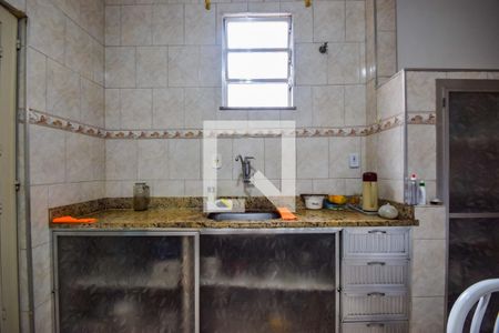Cozinha de casa de condomínio à venda com 2 quartos, 100m² em Pilares, Rio de Janeiro