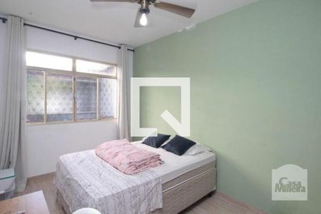 Quarto de casa à venda com 3 quartos, 235m² em Ouro Preto, Belo Horizonte