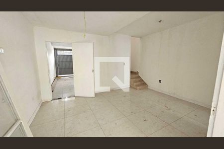 Casa à venda com 3 quartos, 100m² em Centro, Santo André