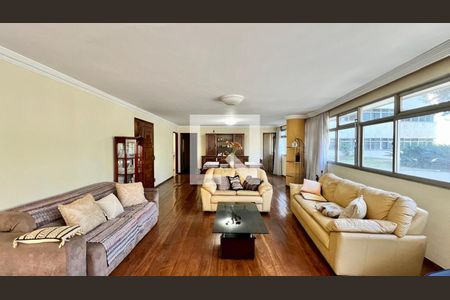 Sala de apartamento à venda com 4 quartos, 320m² em Lourdes, Belo Horizonte