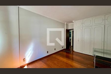 Quarto 1 de apartamento à venda com 4 quartos, 320m² em Lourdes, Belo Horizonte