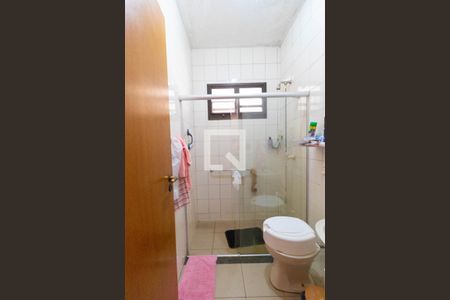 Banheiro de Serviço de casa à venda com 5 quartos, 450m² em Jardim Guanabara, Campinas