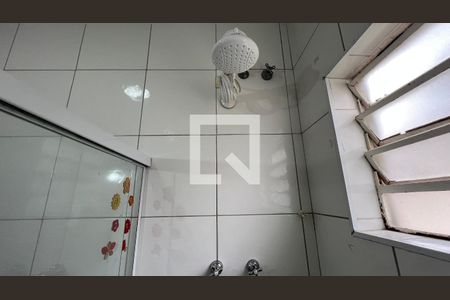 Banheiro de casa à venda com 2 quartos, 124m² em Alto de Pinheiros, São Paulo