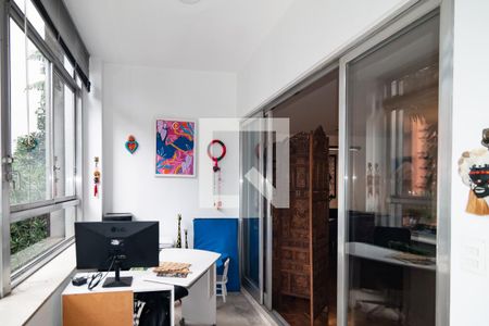 Quarto 1 de apartamento à venda com 3 quartos, 250m² em Jardim Paulista, São Paulo