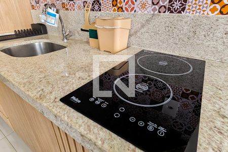 Cozinha de apartamento para alugar com 1 quarto, 25m² em Ondina, Salvador