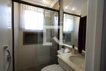 Banheiro Social de apartamento à venda com 2 quartos, 50m² em Cidade São Jorge, Santo André