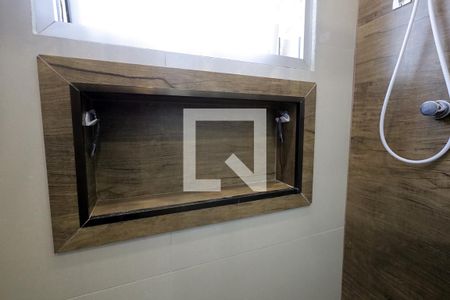 Banheiro Social de apartamento à venda com 2 quartos, 50m² em Cidade São Jorge, Santo André