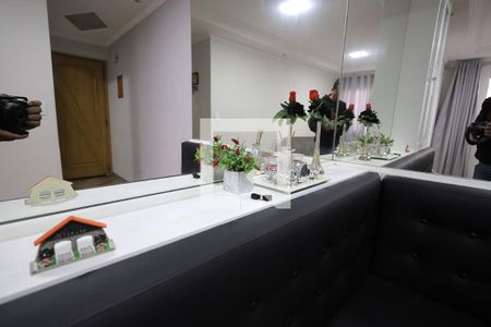 Sala de apartamento à venda com 2 quartos, 50m² em Cidade São Jorge, Santo André