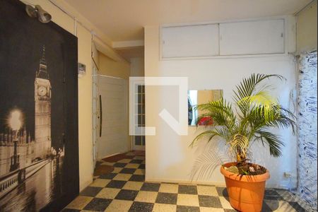 Área comum - Hall de casa para alugar com 2 quartos, 120m² em Petrópolis, Porto Alegre