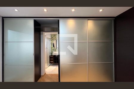 Suite de apartamento à venda com 3 quartos, 140m² em Paraíso, São Paulo