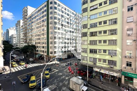 Vista da Sala/Quarto de apartamento para alugar com 0 quarto, 27m² em Copacabana, Rio de Janeiro