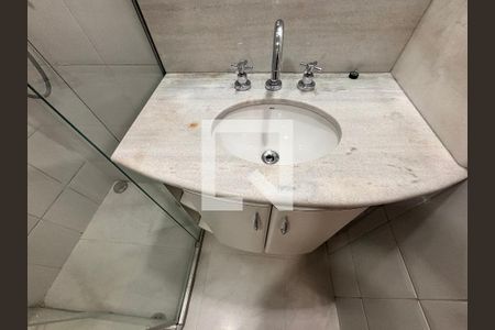 Banheiro de apartamento à venda com 2 quartos, 80m² em Indianópolis, São Paulo