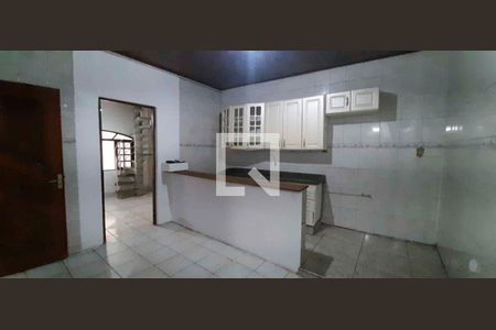 Casa à venda com 2 quartos, 192m² em Padroeira, Osasco