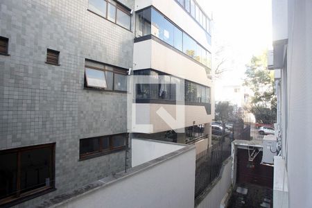 Sala Vista de apartamento à venda com 3 quartos, 115m² em Petrópolis, Porto Alegre