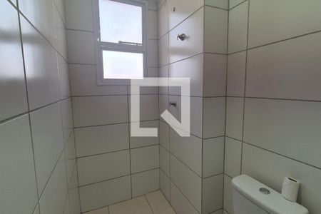 Banheiro de apartamento para alugar com 2 quartos, 48m² em Jardim Casa Branca, Suzano