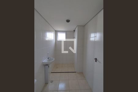 Banheiro Social de apartamento à venda com 2 quartos, 49m² em Parque Fongaro, São Paulo