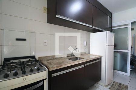 Cozinha de apartamento para alugar com 2 quartos, 88m² em Vila Alzira, Guarujá