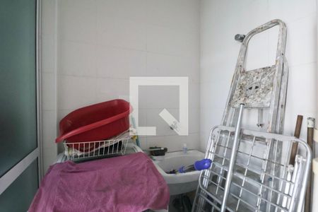 Área de Serviço de apartamento para alugar com 2 quartos, 88m² em Vila Alzira, Guarujá