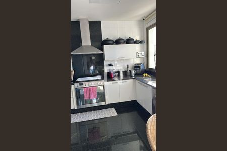 Cozinha de apartamento à venda com 4 quartos, 220m² em Vila da Serra, Nova Lima