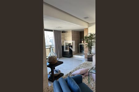 Sala de apartamento à venda com 4 quartos, 220m² em Vila da Serra, Nova Lima