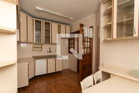 Cozinha de apartamento à venda com 3 quartos, 115m² em Passo D’areia, Porto Alegre