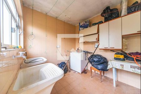 Área de Serviço de casa à venda com 4 quartos, 385m² em Vila Valparaíso, Santo André