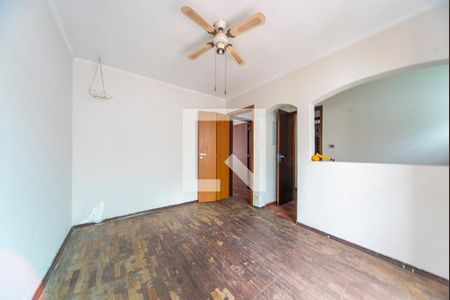 Sala de TV de casa à venda com 4 quartos, 385m² em Vila Valparaíso, Santo André