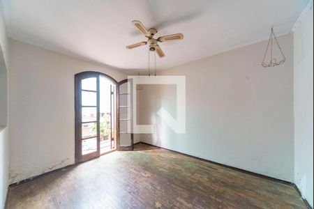 Sala de TV de casa à venda com 4 quartos, 385m² em Vila Valparaíso, Santo André