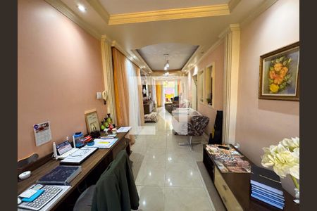 Sala de casa à venda com 3 quartos, 250m² em Novo Riacho, Contagem