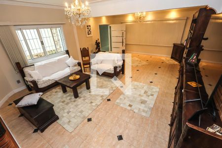 Sala de casa à venda com 4 quartos, 229m² em Vila Santo Estefano, São Paulo