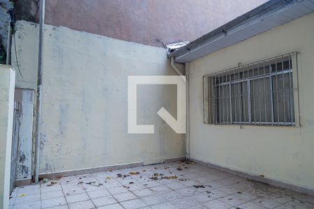 Garagem de casa à venda com 2 quartos, 165m² em Vila da Saúde, São Paulo