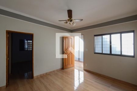 Sala de casa para alugar com 3 quartos, 220m² em Ipiranga, Ribeirão Preto