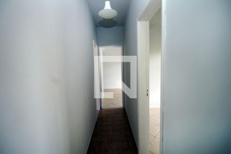 Corredor de apartamento para alugar com 3 quartos, 72m² em Irajá, Rio de Janeiro