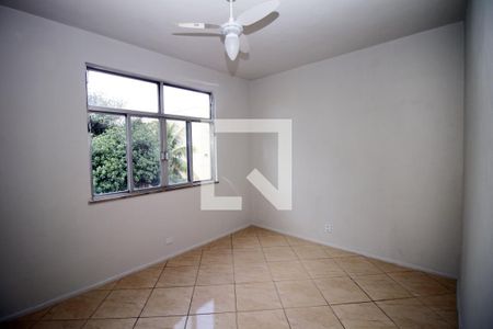 Quarto 1 de apartamento para alugar com 3 quartos, 72m² em Irajá, Rio de Janeiro