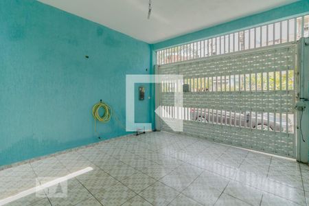 Garagem de casa à venda com 3 quartos, 130m² em Parque João Ramalho, Santo André