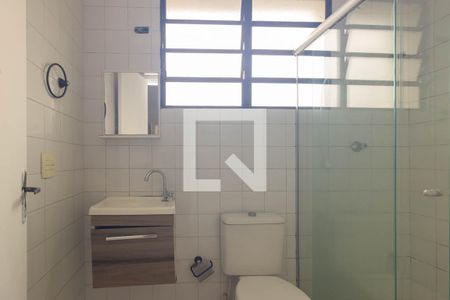 Banheiro de apartamento à venda com 1 quarto, 47m² em Centro Histórico de São Paulo, São Paulo