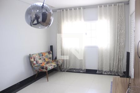 Sala de casa para alugar com 3 quartos, 213m² em Jardim do Papai, Guarulhos