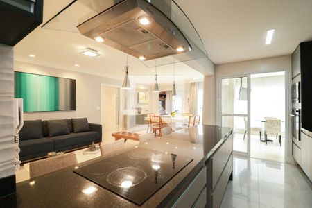 Cozinha de apartamento à venda com 3 quartos, 146m² em Jardim São Paulo, São Paulo