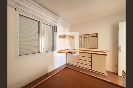 Quarto 1 de apartamento para alugar com 2 quartos, 70m² em Itaim Bibi, São Paulo