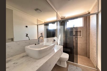 Banheiro de apartamento para alugar com 2 quartos, 70m² em Itaim Bibi, São Paulo